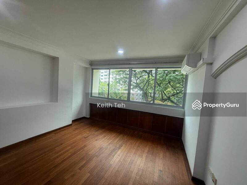 For Rent - Good Size Apartment@ Queensway