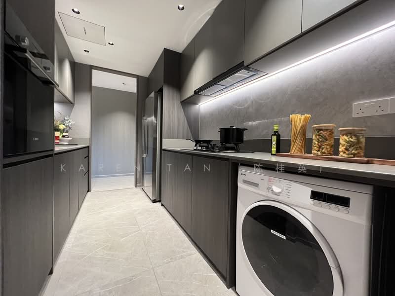 The Myst, 802 Upper Bukit Timah Road, 4 Bedrooms, 1,518 sqft, Condominium For Sale, by Karen Tan (陈桂英), 24654422 - PropertyGuru.com.sg