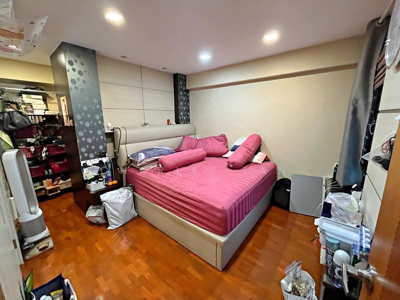 987A Jurong West Street 93, 987A Jurong West Street 93, Boon Lay / Jurong / Tuas, 3 Bedrooms, 1,184 sqft, HDB Flat For Rent, by Charles Tan, 24654686 - Master Bedroom - PropertyGuru.com.sg