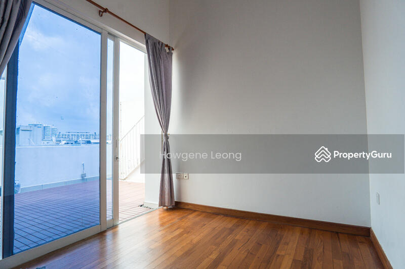 For Rent - Whitescape