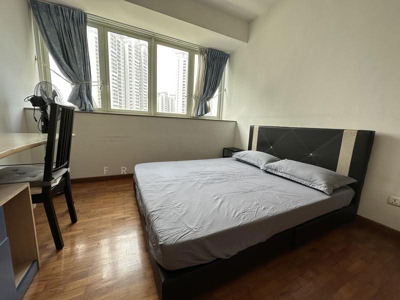 Queens, 16 Stirling Road, Alexandra / Commonwealth, Room Rental, 160 sqft, Condominium For Rent, by Francis Lee, 24657210 - PropertyGuru.com.sg