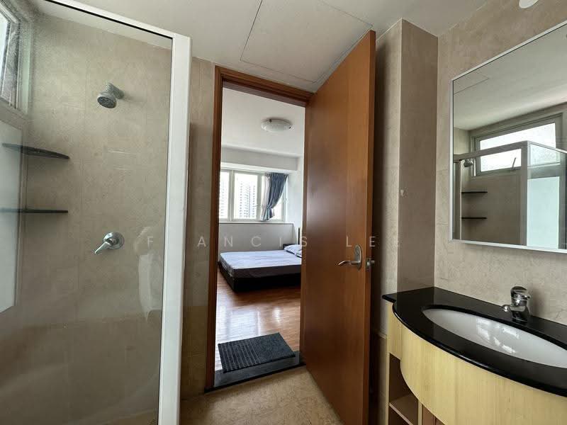 Queens, 16 Stirling Road, Alexandra / Commonwealth, Room Rental, 160 sqft, Condominium For Rent, by Francis Lee, 24657210 - PropertyGuru.com.sg