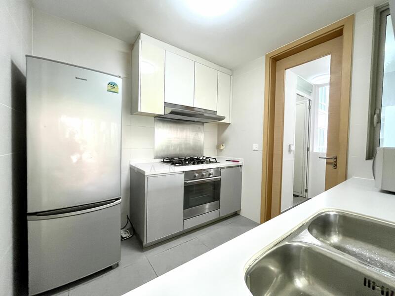 Well equipped kitchen 