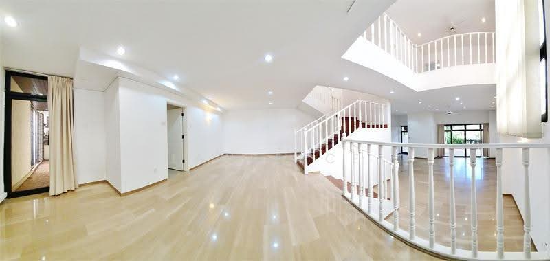 Point Loma, 30 Shelford Road, Newton / Novena, 3 Bedrooms, 3,057 sqft, Apartment For Rent, by Lawrence Hong, 24657799 - Living Room - PropertyGuru.com.sg