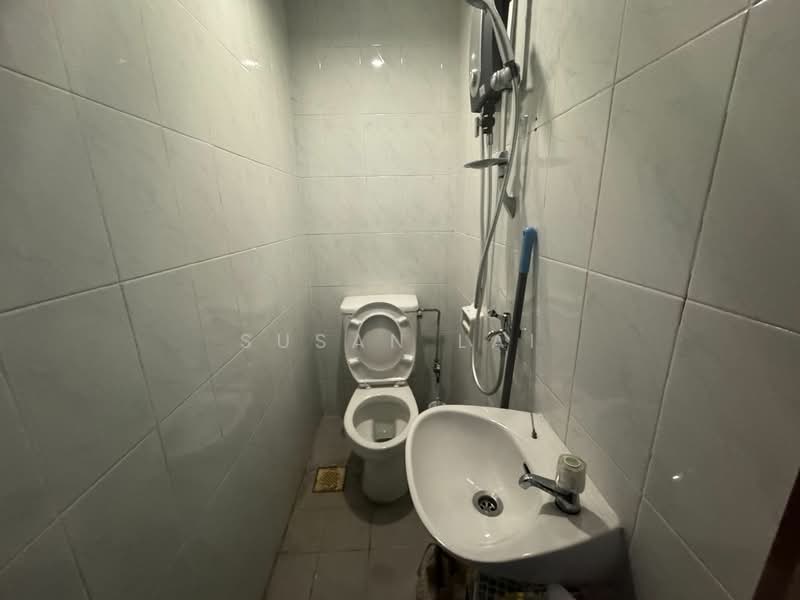 Parc Oasis, 35 Jurong East Avenue 1, Room Rental, 50 sqft, Condominium For Rent, by Susan Lai, 24657995 - PropertyGuru.com.sg