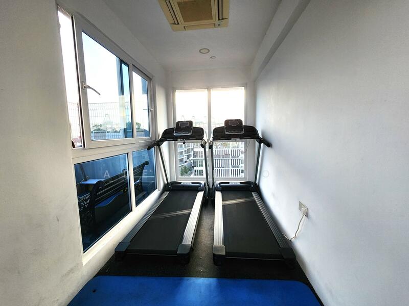 Icon @ Pasir Panjang, 218 Pasir Panjang Road, 2 Bedrooms, 452 sqft, Apartment For Sale, by Adeline Low, 24659382 - Roof Top Gym - PropertyGuru.com.sg