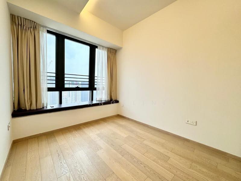 Centennia Suites, 100 Kim Seng Road, Orchard / River Valley, 3 Bedrooms, 1,797 sqft, Condominium For Rent, by Evangeline Yeong, 24660218 - Junior Master Bedroom - PropertyGuru.com.sg