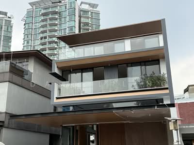 For Sale - Value BUY! Holland Grove. Within 1km to HPPS.