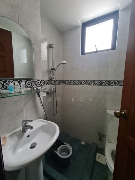Global Ville, 20 Jalan Raja Udang, 2 Bedrooms, 905 sqft, Condominium For Rent, by Ron Loh, 24661018 - PropertyGuru.com.sg
