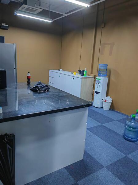EPL Building, 1100 Lower Delta Road, 1,400 sqft, Light Industrial (B1) For Rent, by Julia Lee, 24661161 - CommercialGuru.com.sg