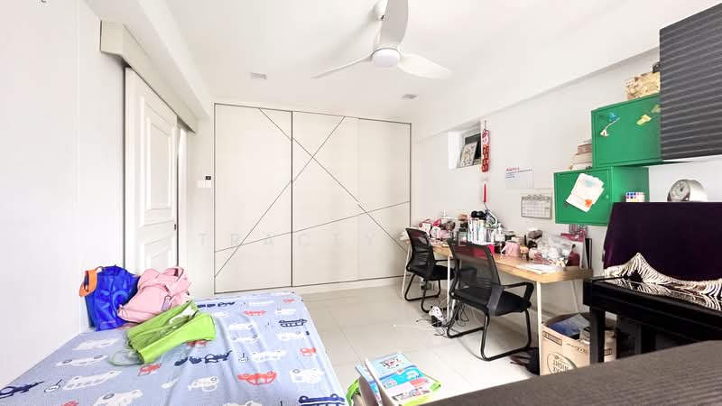 For Sale - 384 Tampines Street 32