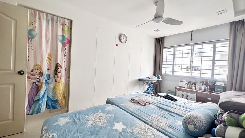 For Sale - 384 Tampines Street 32