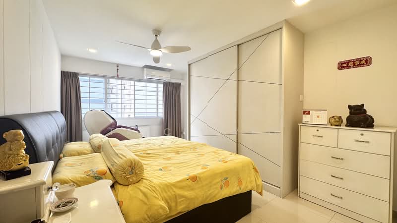 For Sale - 384 Tampines Street 32