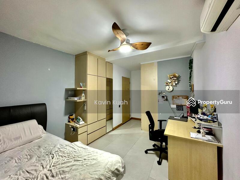 For Sale - Grandlink Square