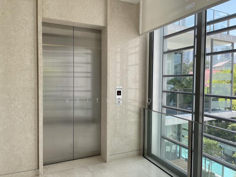 Private lift lobby