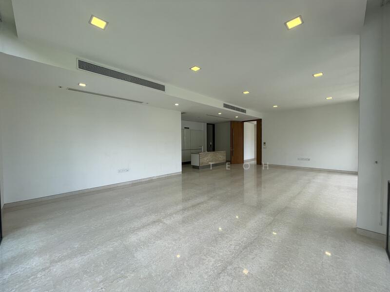Spacious living and Dining area