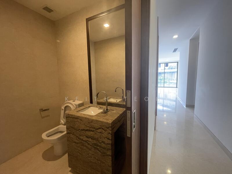 Powder room 