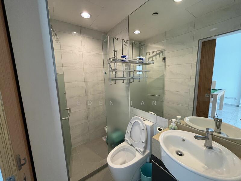 The Central, 6 Eu Tong Sen Street, 646 sqft, Office For Sale, by Eden Tan, 24665796 - CommercialGuru.com.sg