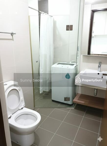 Studio Toilet