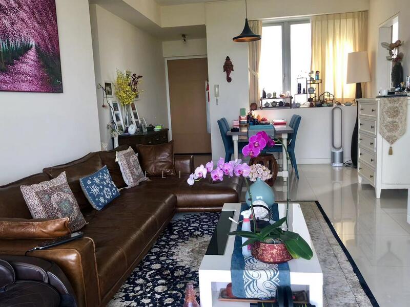 Riveredge, 21 Sampan Place, 2 Bedrooms, 1,066 sqft, Condominium For Sale, by Ellie Teo, 24665976 - Living Room - PropertyGuru.com.sg