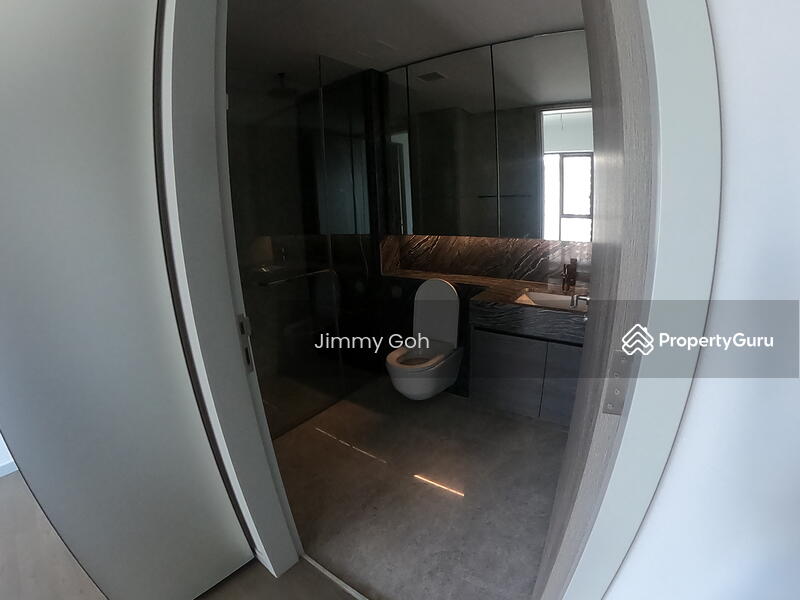 Master toilet
