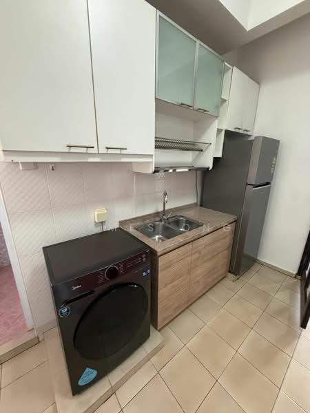 Eastern Lagoon II, 200 Upper East Coast Road, East Coast / Marine Parade, 2 Bedrooms, 900 sqft, Condominium For Rent, by James Ong, 24667057 - PropertyGuru.com.sg