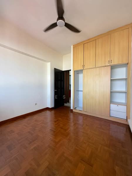 Eastern Lagoon II, 200 Upper East Coast Road, East Coast / Marine Parade, 2 Bedrooms, 900 sqft, Condominium For Rent, by James Ong, 24667057 - PropertyGuru.com.sg