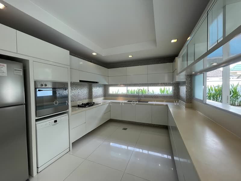Sunset Way Detached Home, Sunset Way, 5 Bedrooms, 4,500 sqft, Detached House For Rent, by Ong Beng Yew, 24667838 - PropertyGuru.com.sg