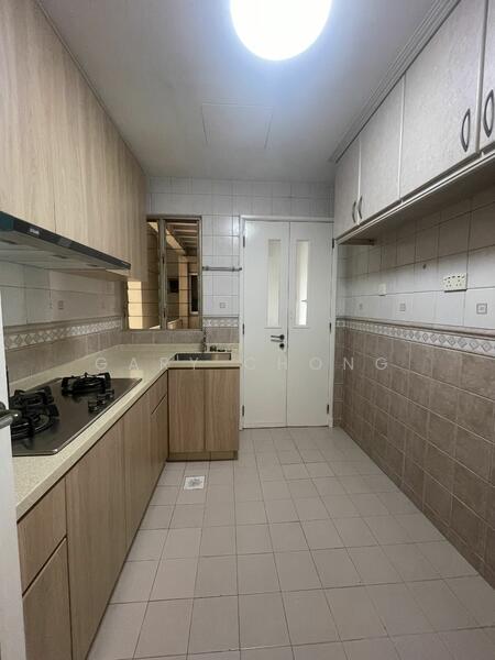 Regent Park, 22 Jalan Lempeng, Buona Vista / West Coast / Clementi New Town, 2 Bedrooms, 905 sqft, Condominium For Rent, by Gary Chong, 24670796 - PropertyGuru.com.sg