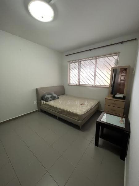 833 Yishun Street 81, 833 Yishun Street 81, Sembawang / Yishun, 2 Bedrooms, 785 sqft, HDB Flat For Rent, by Suryana Suryana, 24672010 - PropertyGuru.com.sg