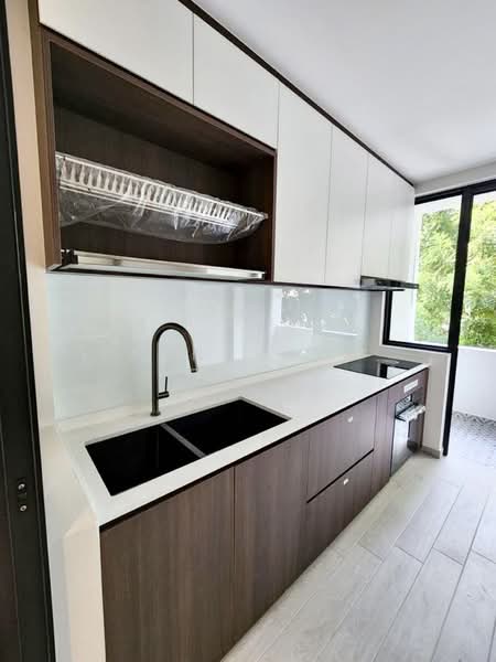 Regis Mansions, 15 Jalan Rajawali, 3 Bedrooms, 1,206 sqft, Condominium For Rent, by Annabeth Chan, 24672105 - PropertyGuru.com.sg