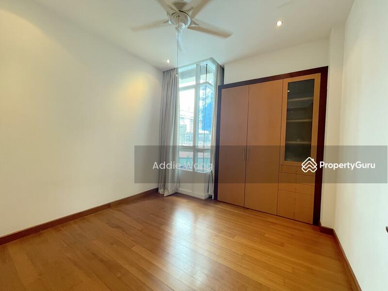 Spacious Common Bedroom