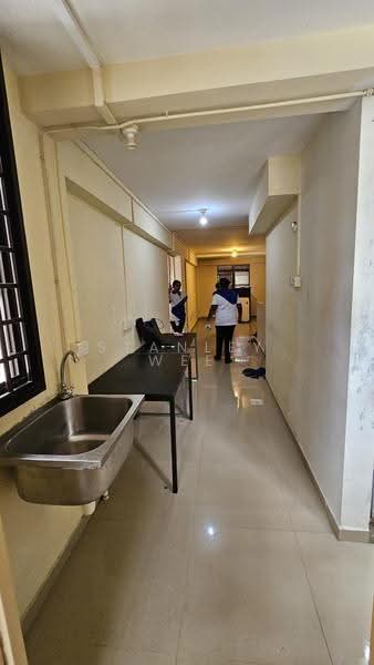 94 Lorong 4 Toa Payoh, 94 Lorong 4 Toa Payoh, Balestier / Toa Payoh, 3 Bedrooms, 775 sqft, HDB Flat For Rent, by Stanley Wee, 24674863 - Corridor - PropertyGuru.com.sg