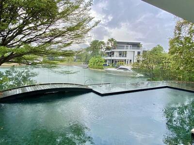 For Sale - Paradise Island Newly Renovated Waterfront Bungalow with Private Berth