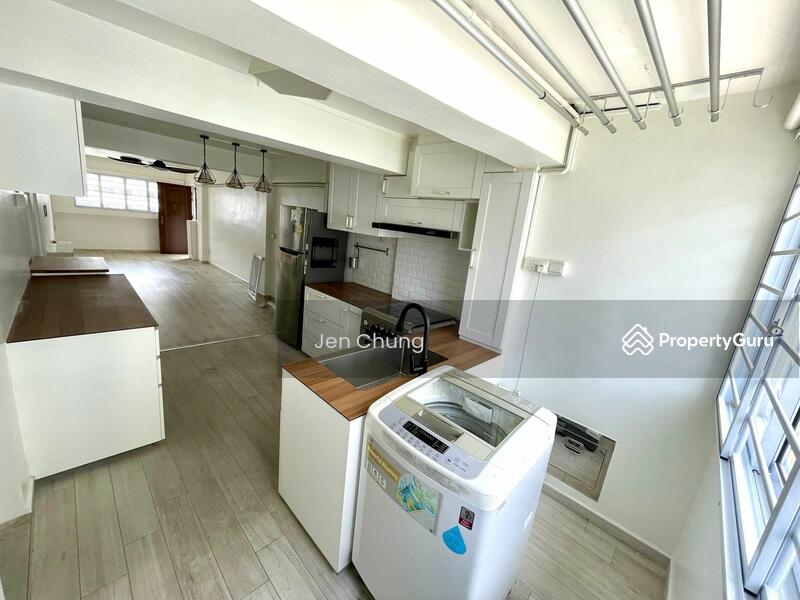 Kitchen & laundry area