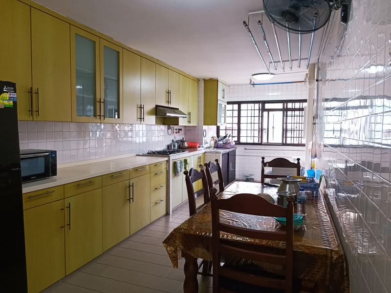 348 Clementi Avenue 5, 348 Clementi Avenue 5, 3 Bedrooms, 990 sqft, HDB Flat For Rent, by Esther Lim, 24675667 - Kitchen - PropertyGuru.com.sg