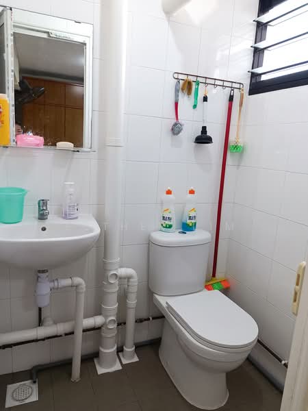 348 Clementi Avenue 5, 348 Clementi Avenue 5, 3 Bedrooms, 990 sqft, HDB Flat For Rent, by Esther Lim, 24675667 - PropertyGuru.com.sg