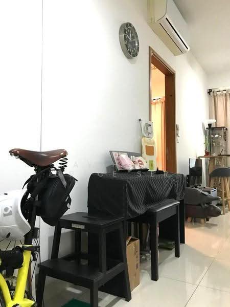 Idyllic Suites, 21 Lorong 30 Geylang, Eunos / Geylang / Paya Lebar, 1 Bedroom, 420 sqft, Condominium For Rent, by Lay Hoon Grace Ser, 24676958 - Living Area - PropertyGuru.com.sg