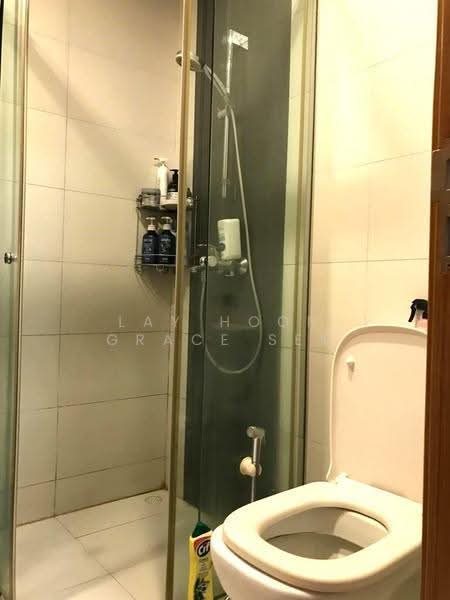 Idyllic Suites, 21 Lorong 30 Geylang, Eunos / Geylang / Paya Lebar, 1 Bedroom, 420 sqft, Condominium For Rent, by Lay Hoon Grace Ser, 24676958 - Bathroom - PropertyGuru.com.sg