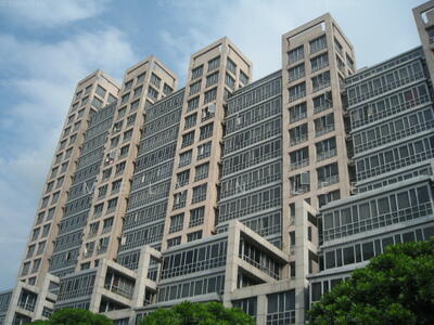 For Rent - UE Square