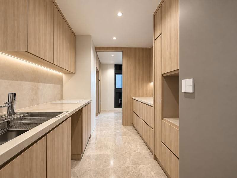 The Venue Residences and Shoppes, 4 Tai Thong Crescent, Macpherson / Potong Pasir, 3 Bedrooms, 1,130 sqft, Apartment For Sale, by Claire Tey, 24679294 - Kitchen - PropertyGuru.com.sg