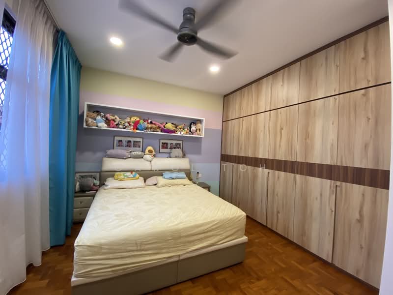 3 sty inter terrace nicely renovated, Jansen Close, 5 Bedrooms, 2,800 sqft, Terraced House For Rent, by Carol Toh, 24680506 - PropertyGuru.com.sg