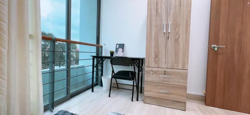 Paradise Palms, 505 Dunman Road, East Coast / Marine Parade, Room Rental, 100 sqft, Condominium For Rent, by Bespoke Habitat Pte Ltd , 24680642 - 03-02 CR2 - PropertyGuru.com.sg