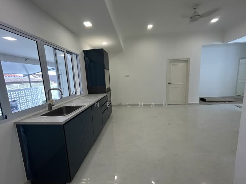 Thomson Ridge, 102 Thomson Ridge, 6 Bedrooms, 4,000 sqft, Detached House For Rent, by Anne Chan, 24681316 - PropertyGuru.com.sg