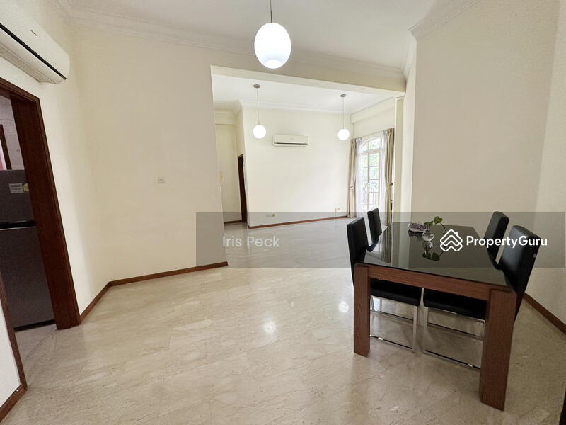 For Rent - Villa Martia