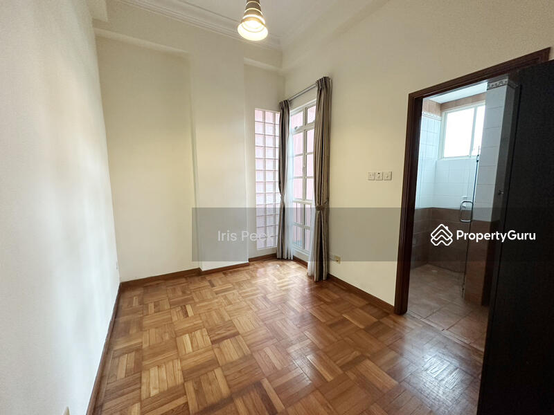 For Rent - Villa Martia