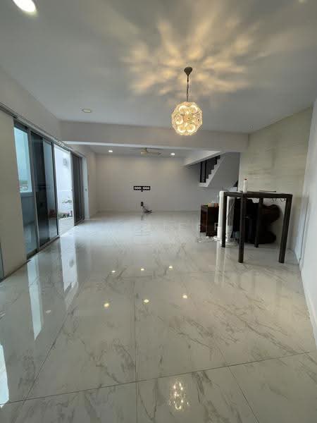 301 Shunfu Road, 301 Shunfu Road, Ang Mo Kio / Bishan / Thomson, 3 Bedrooms, 1,593 sqft, HDB Flat For Rent, by Jennifer Lim, 24684975 - PropertyGuru.com.sg