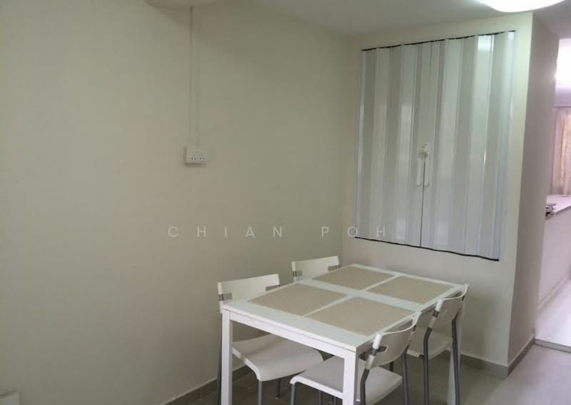 126 Lorong 1 Toa Payoh, 126 Lorong 1 Toa Payoh, 2 Bedrooms, 721 sqft, HDB Flat For Rent, by Chian Poh, 24685464 - PropertyGuru.com.sg