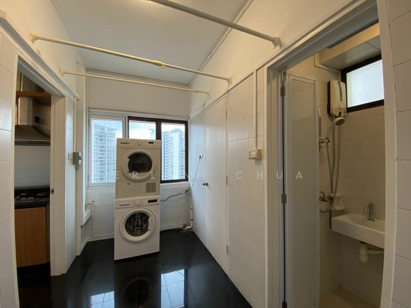 Parkway View, 39 Marine Parade Road, 4 Bedrooms, 3,572 sqft, Condominium For Rent, by Perline Chua, 24685529 - PropertyGuru.com.sg