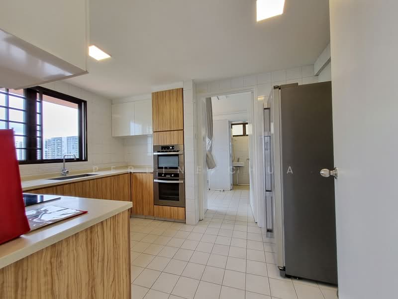 Parkway View, 39 Marine Parade Road, 4 Bedrooms, 1,775 sqft, Condominium For Rent, by Perline Chua, 24685529 - PropertyGuru.com.sg